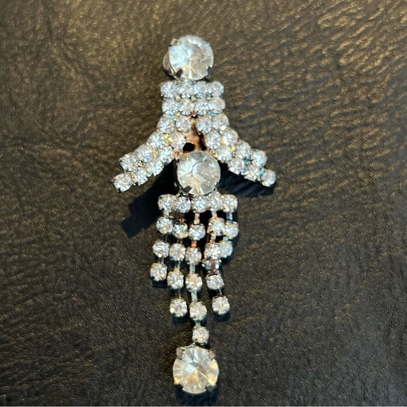 Vintage Unmarked Rhinestone Silver Tone Brooch - Picture 3 of 11